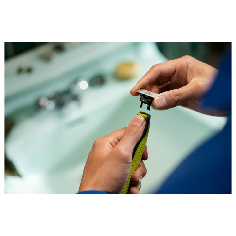 Philips Oneblade 360 Face Trimmer - Qp2724/23