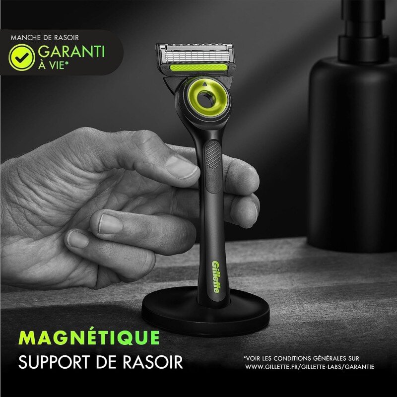 Gillette Labs Rasoir avec Barre Exfoliante - Version Néon - 1 Recharge + Support Magnétique