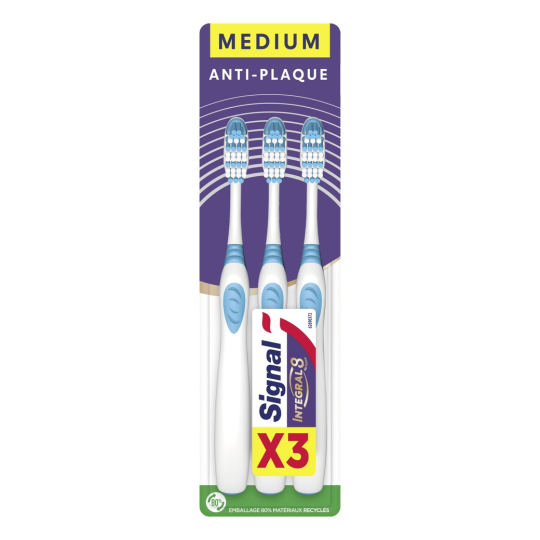Signal Soin Complet Integral 8 Anti-Plaque Toothbrush - Medium - Pack Of 3